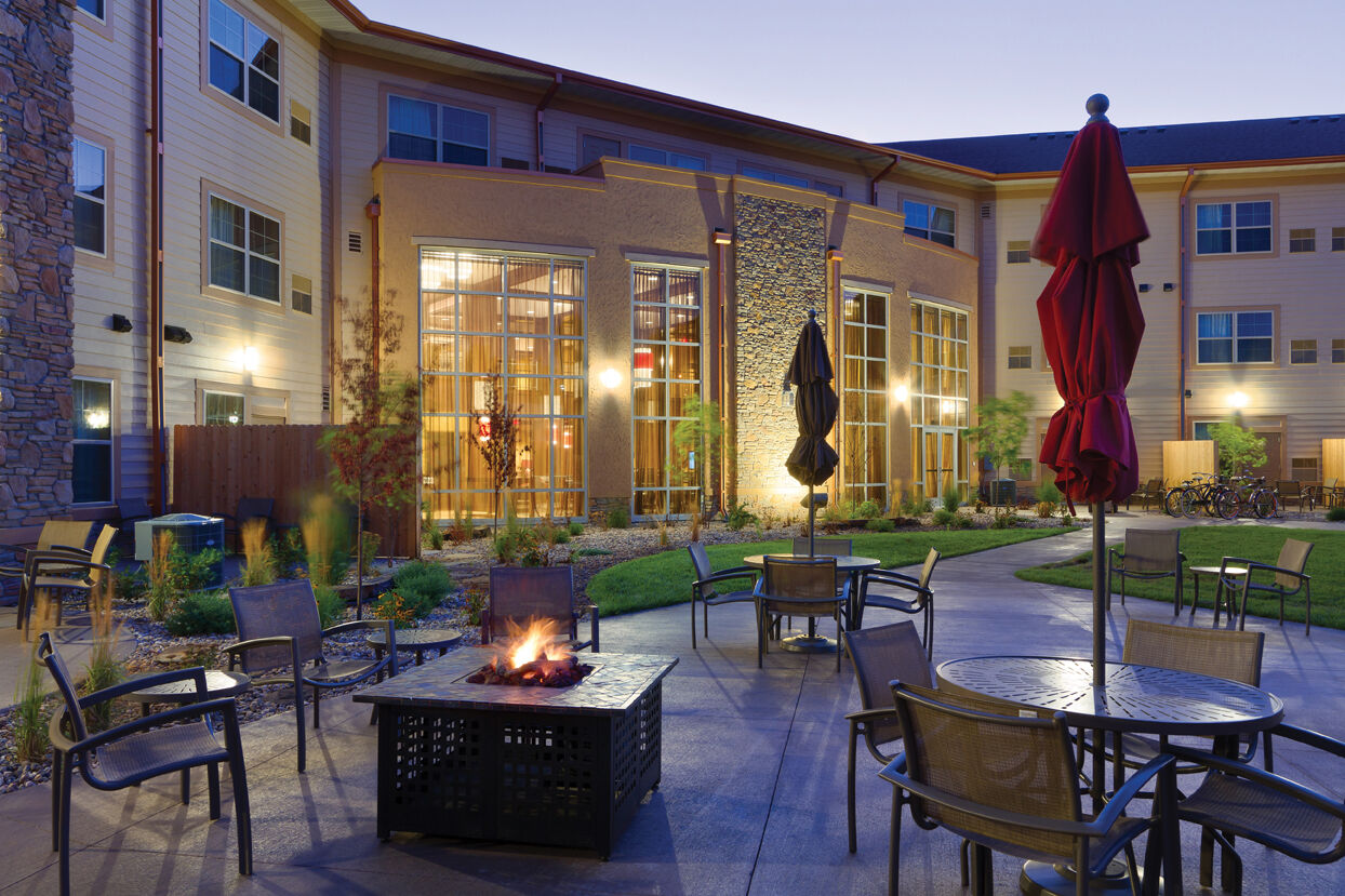 Clubhouse Hotel And Suites Pierre Restaurante foto